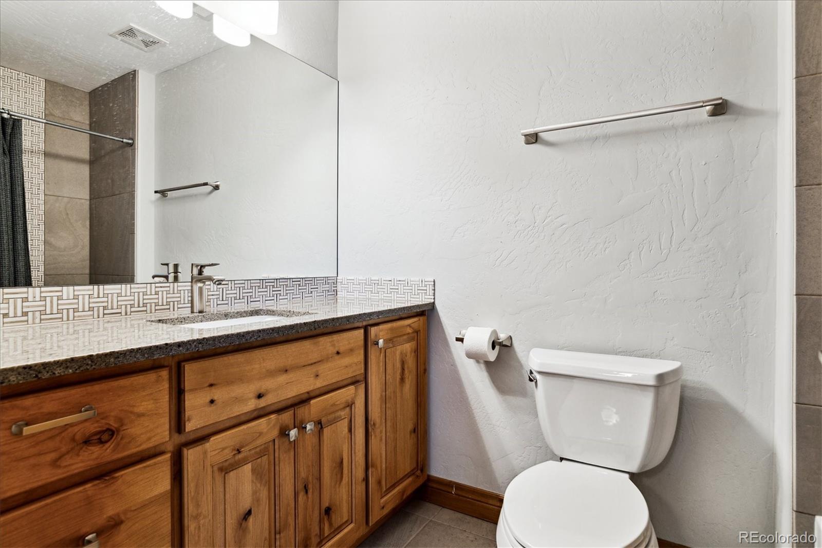 5704 Distant View Place