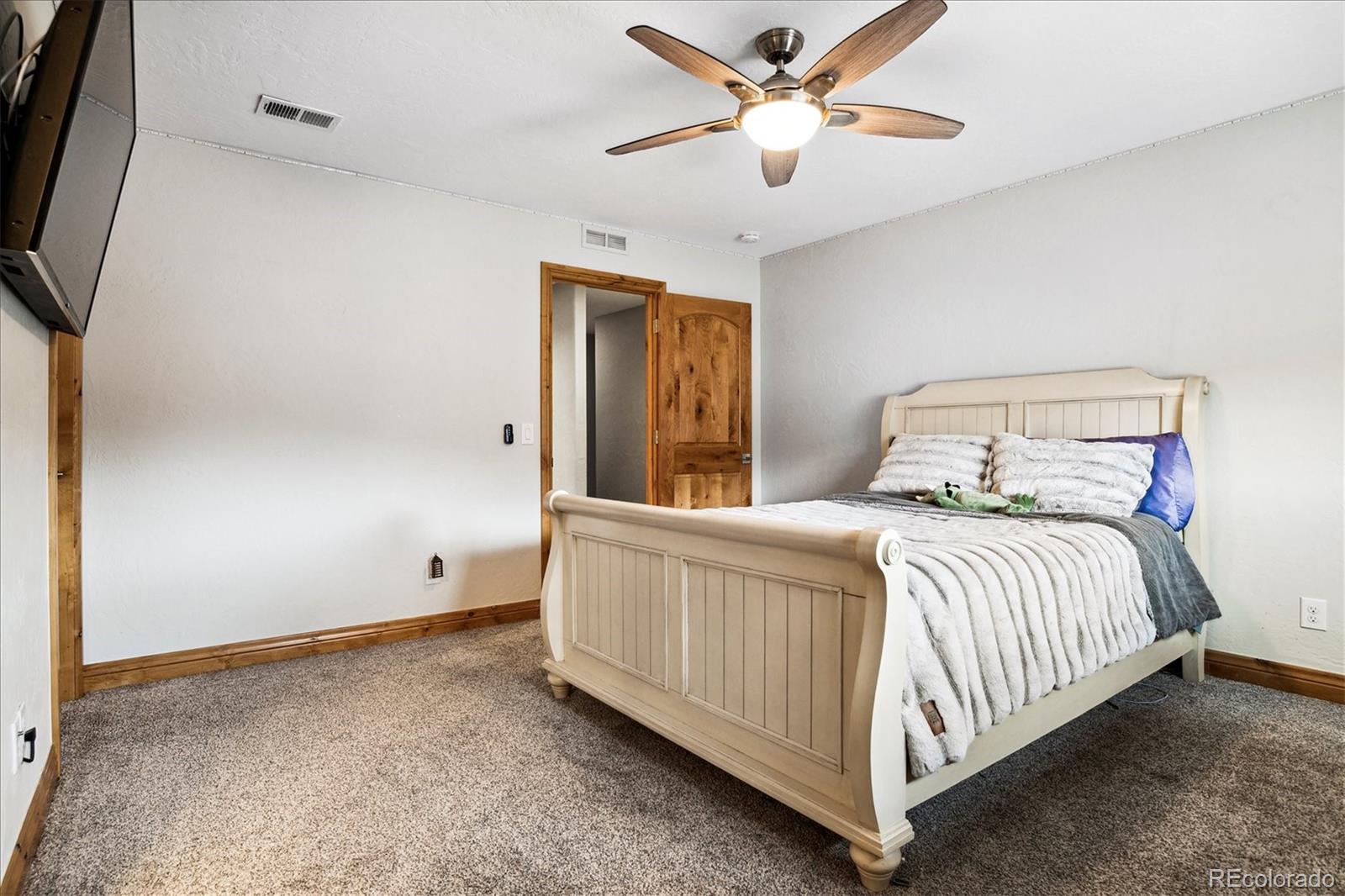 5704 Distant View Place