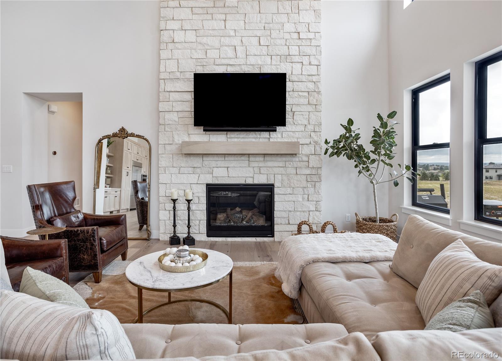 5300 Soledad Circle