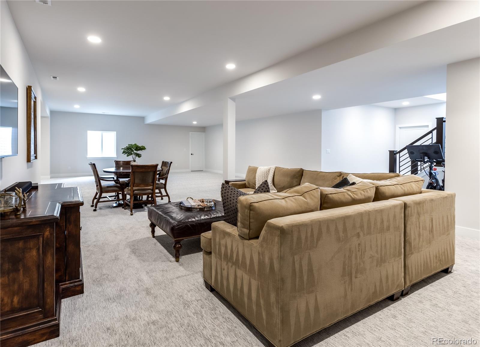 5300 Soledad Circle
