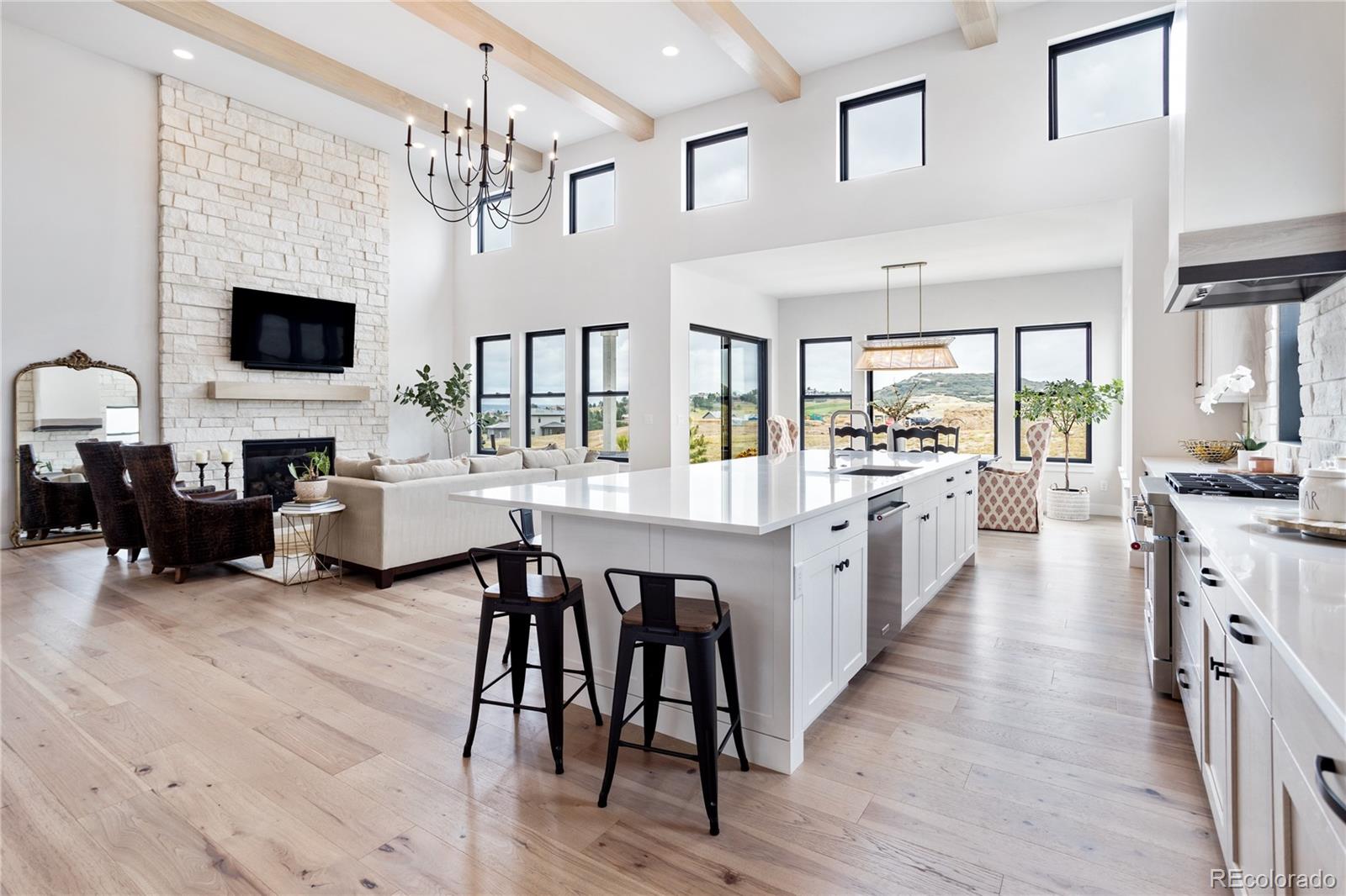 5300 Soledad Circle