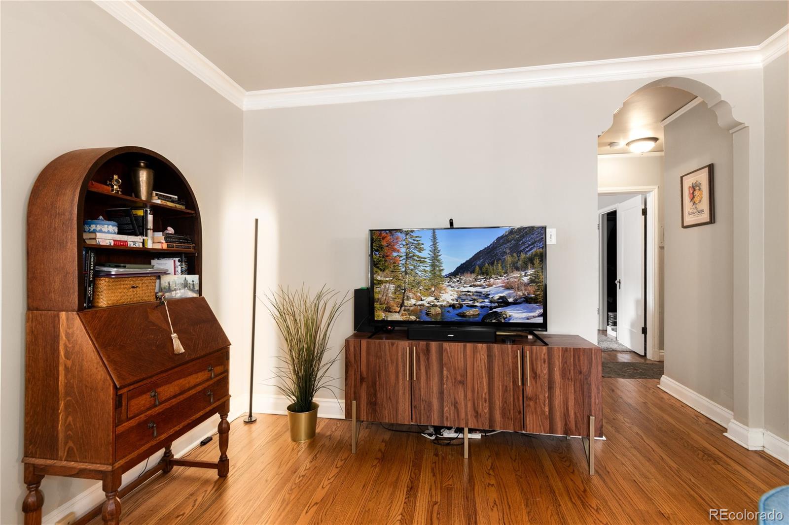 931 N Emerson Street Unit: 1