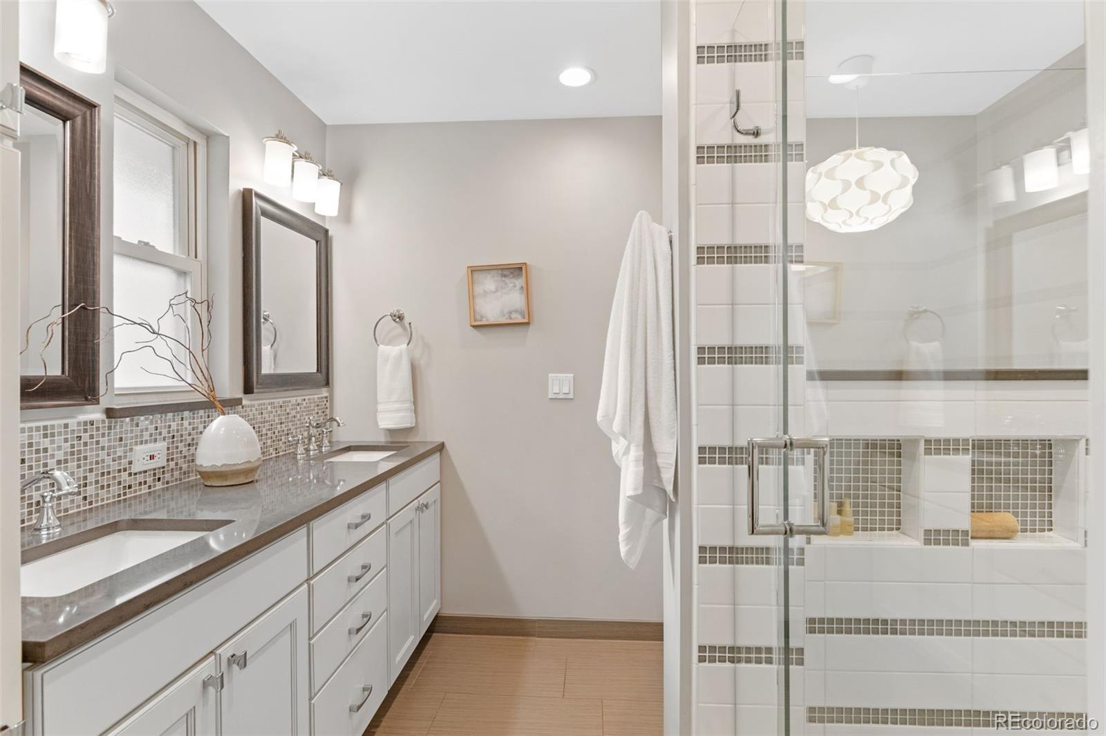 2717 S Langley Court