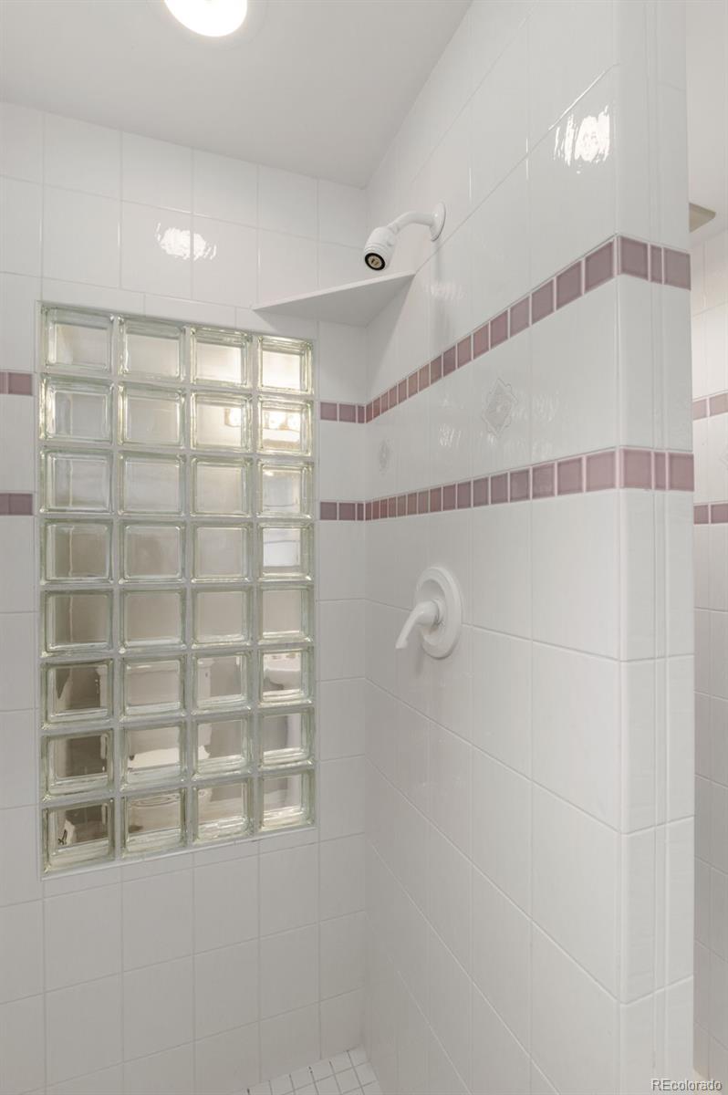 2717 S Langley Court