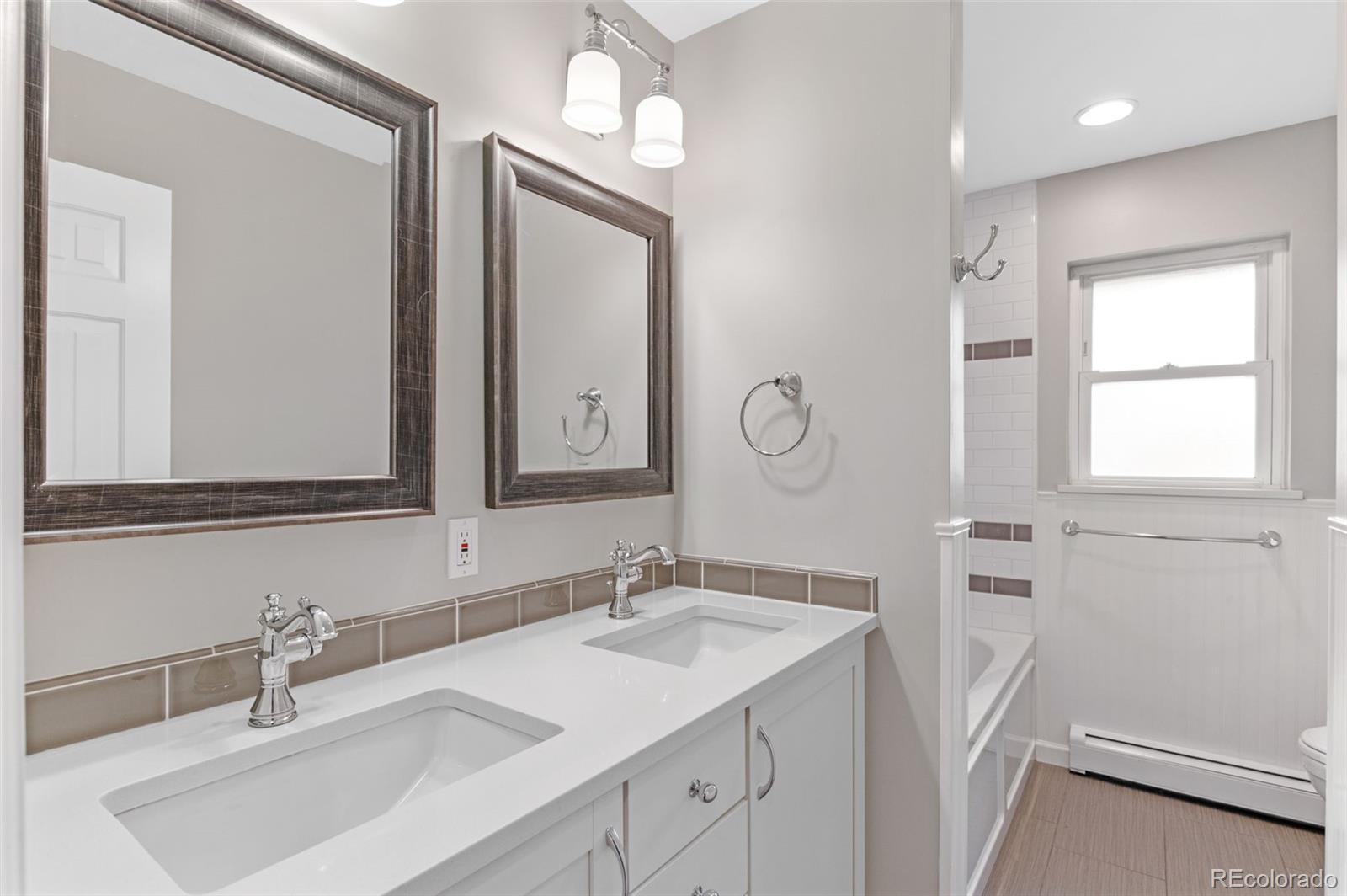 2717 S Langley Court