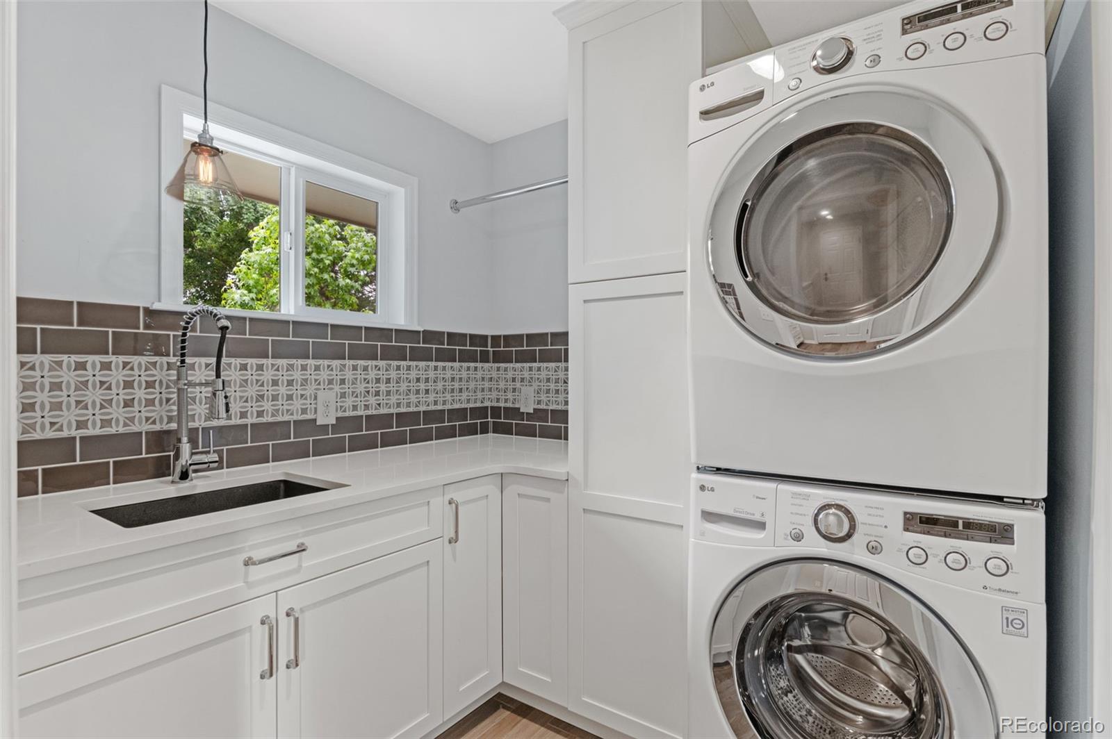 2717 S Langley Court