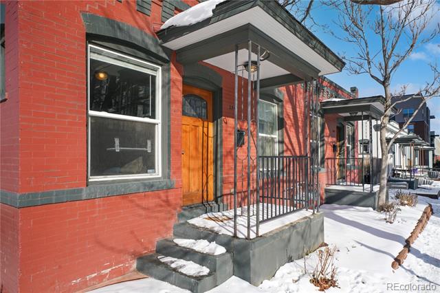 2541-2543 W 27th Avenue