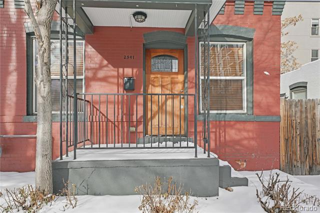 2541-2543 W 27th Avenue