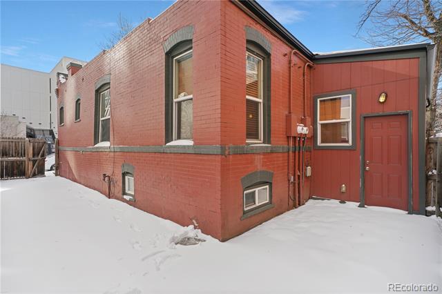 2541-2543 W 27th Avenue