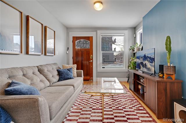 2541-2543 W 27th Avenue