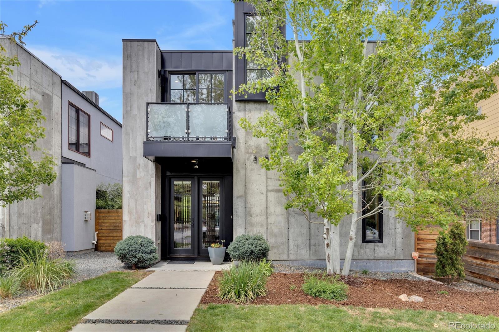 3115 W 25th Avenue