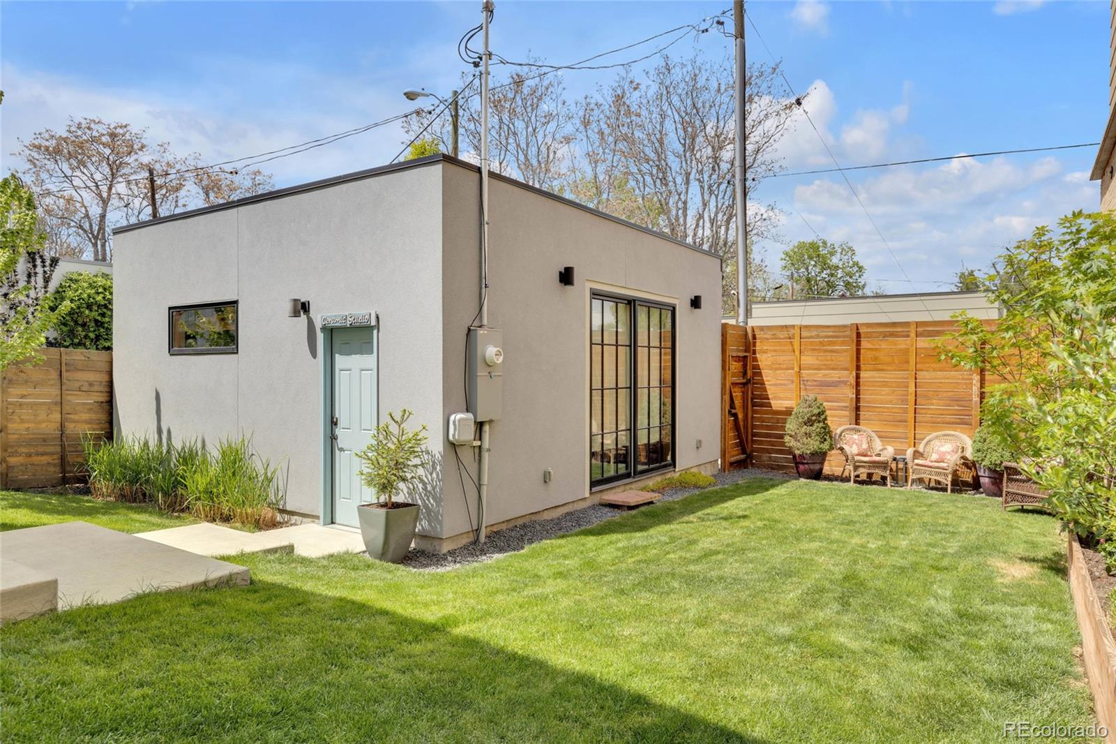 3115 W 25th Avenue
