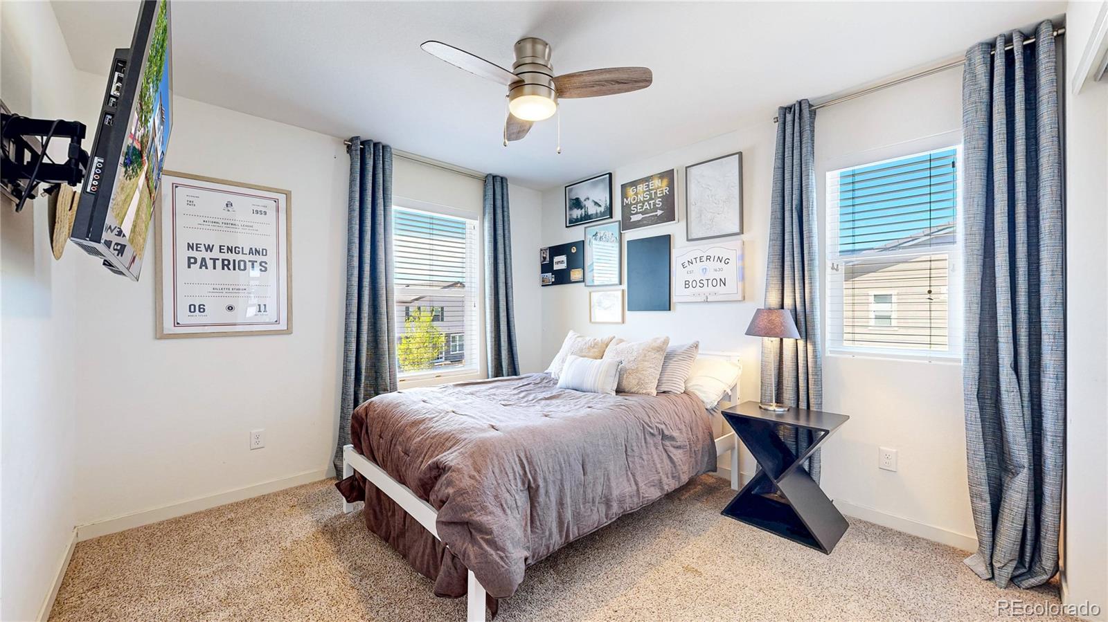 10016 Hough Point
