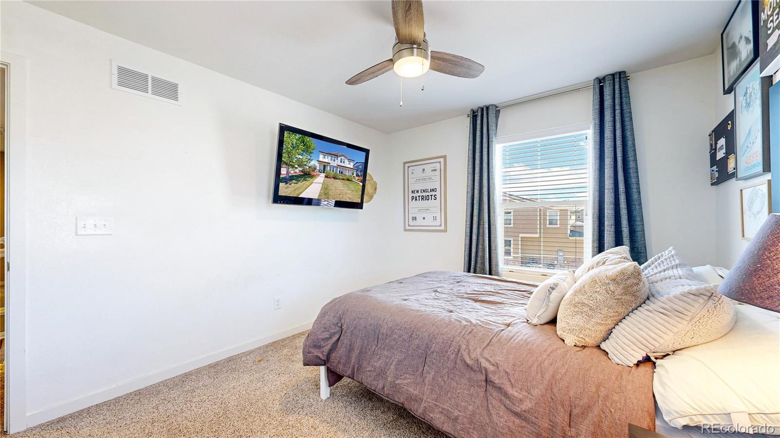 10016 Hough Point