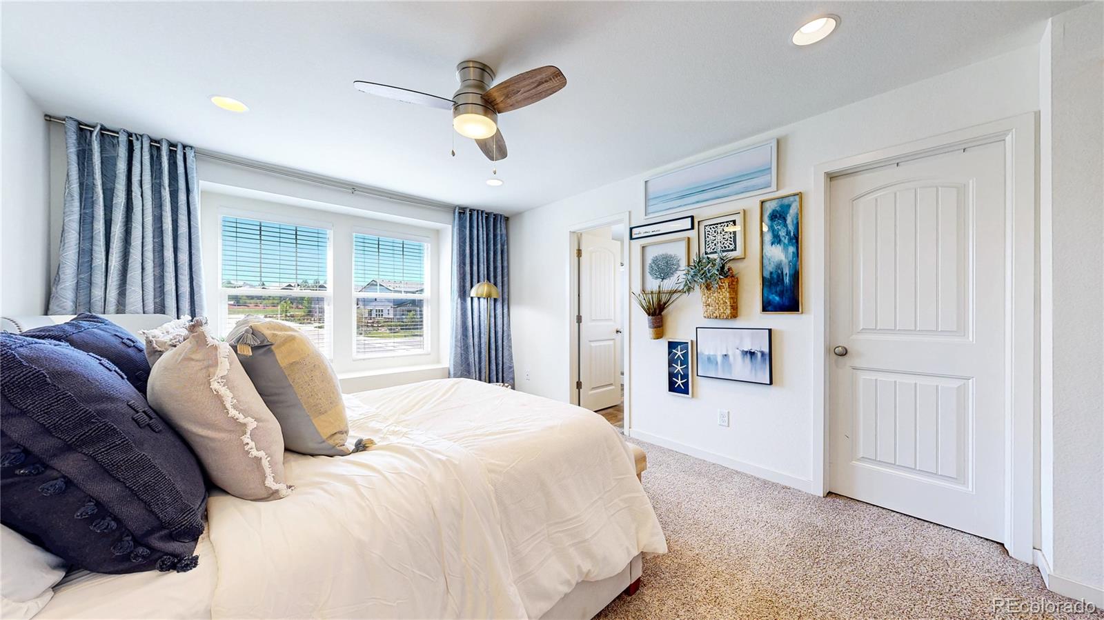 10016 Hough Point