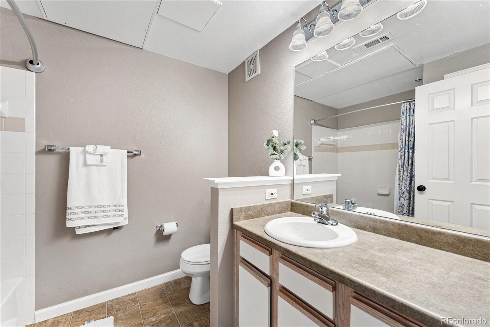 7438 S Quail Circle Unit: 2034