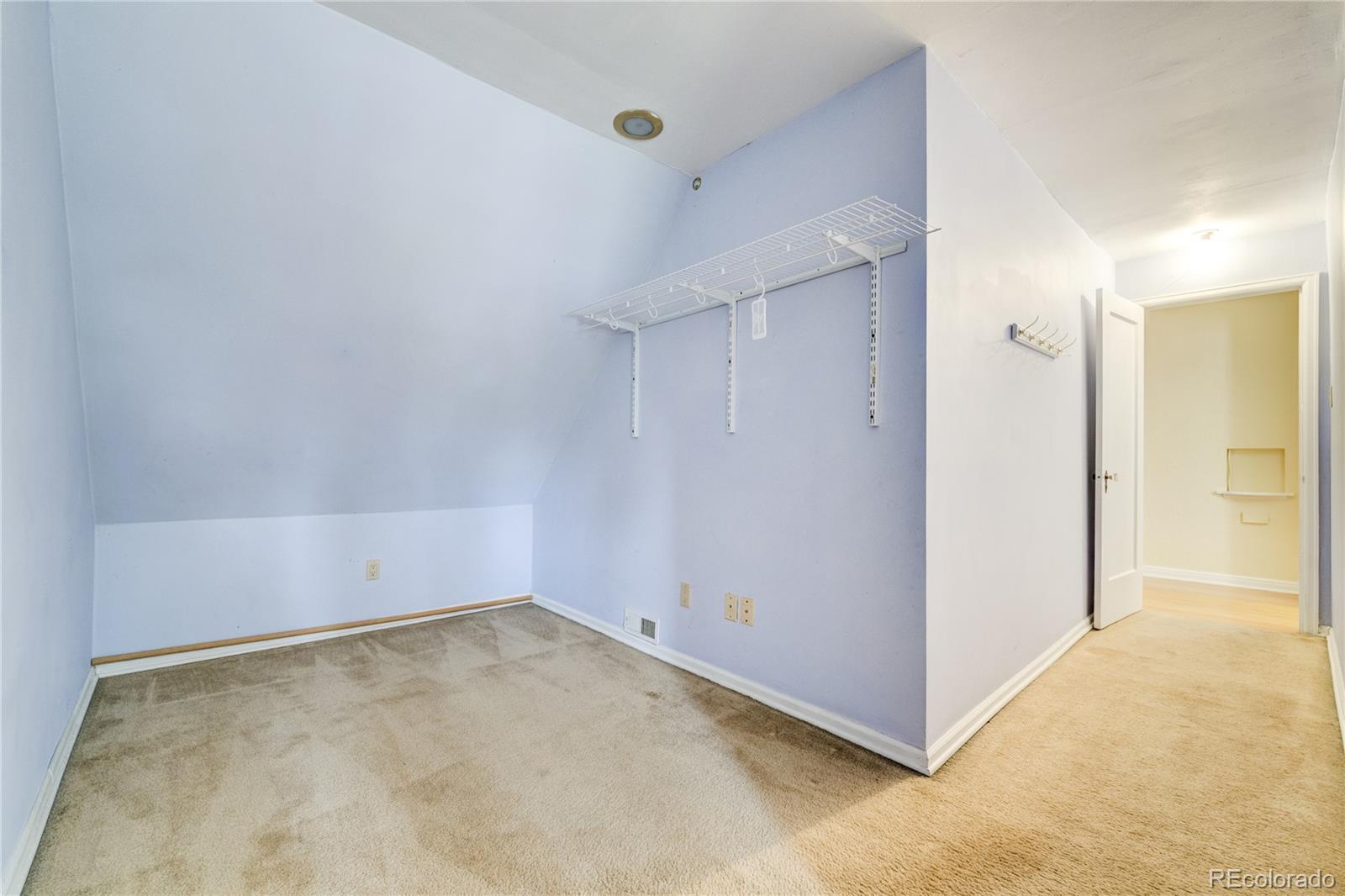 2285 N Monaco Parkway