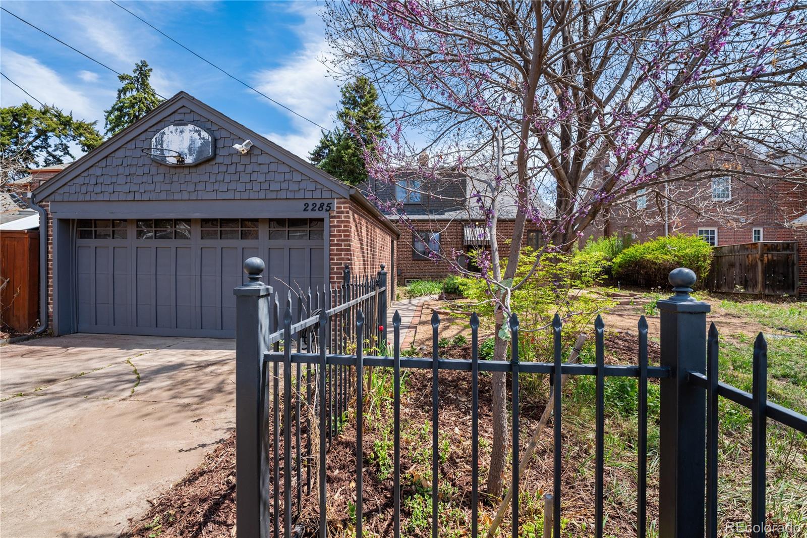 2285 N Monaco Parkway