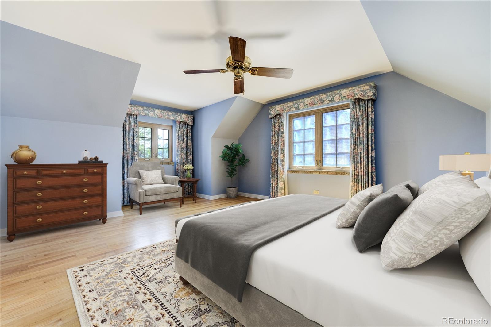 2285 N Monaco Parkway