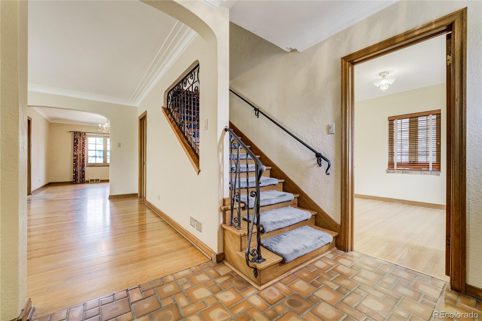 2285 N Monaco Parkway