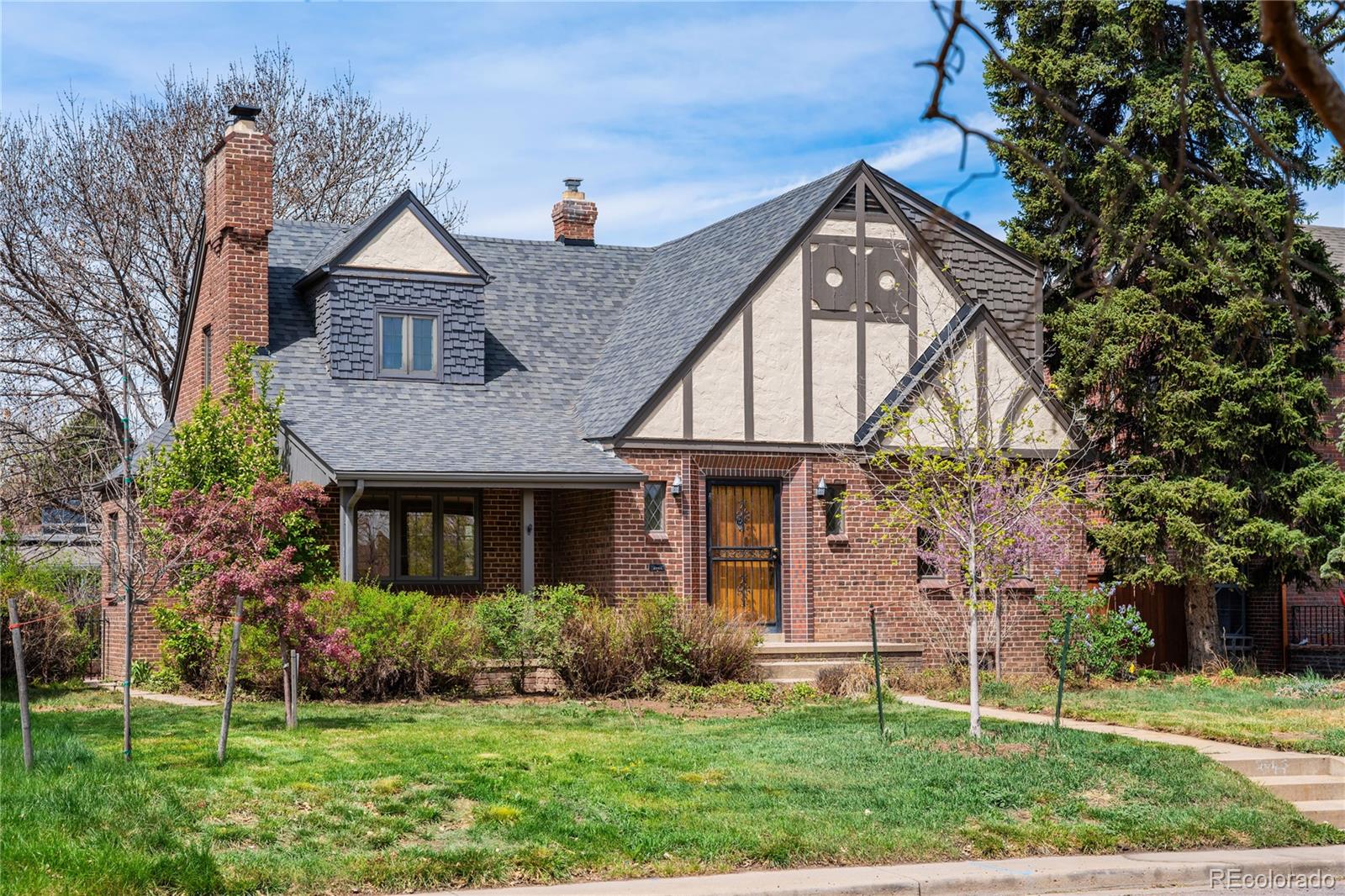 2285 N Monaco Parkway