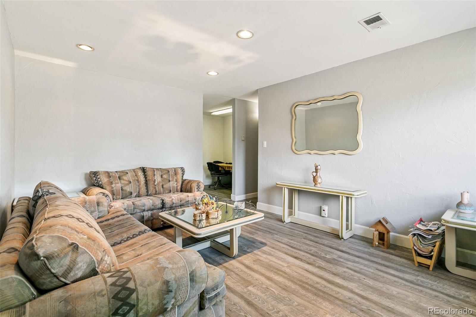 7560 Krameria Street