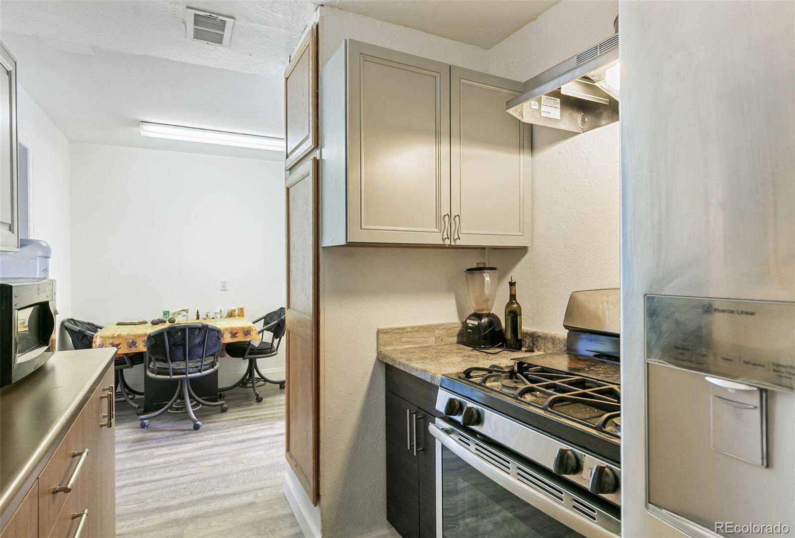 7560 Krameria Street