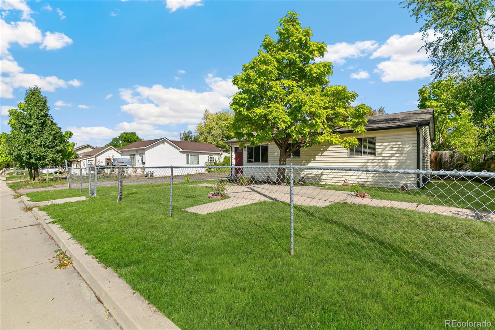 7560 Krameria Street