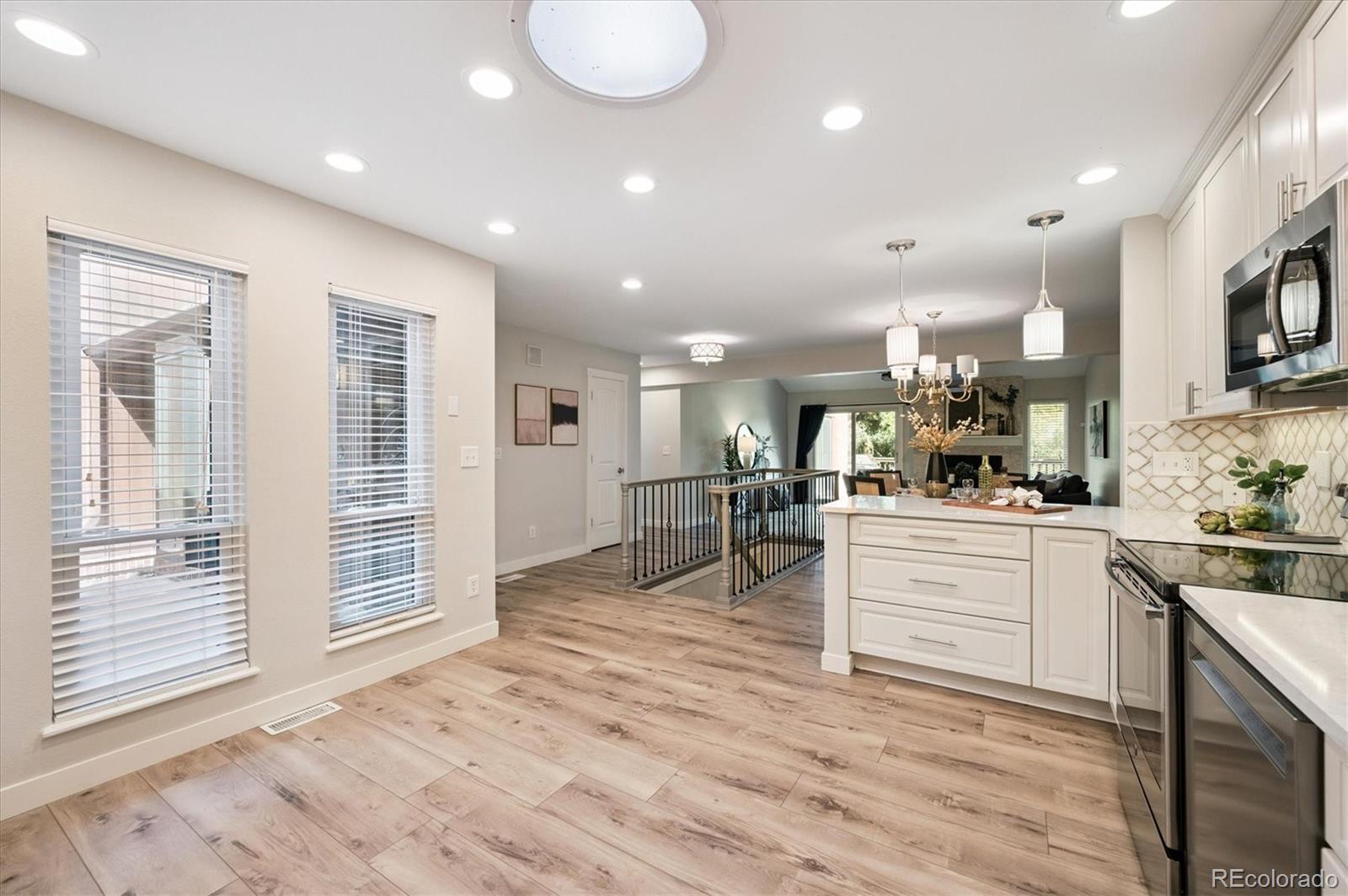 6325 W Mansfield Avenue Unit: 220