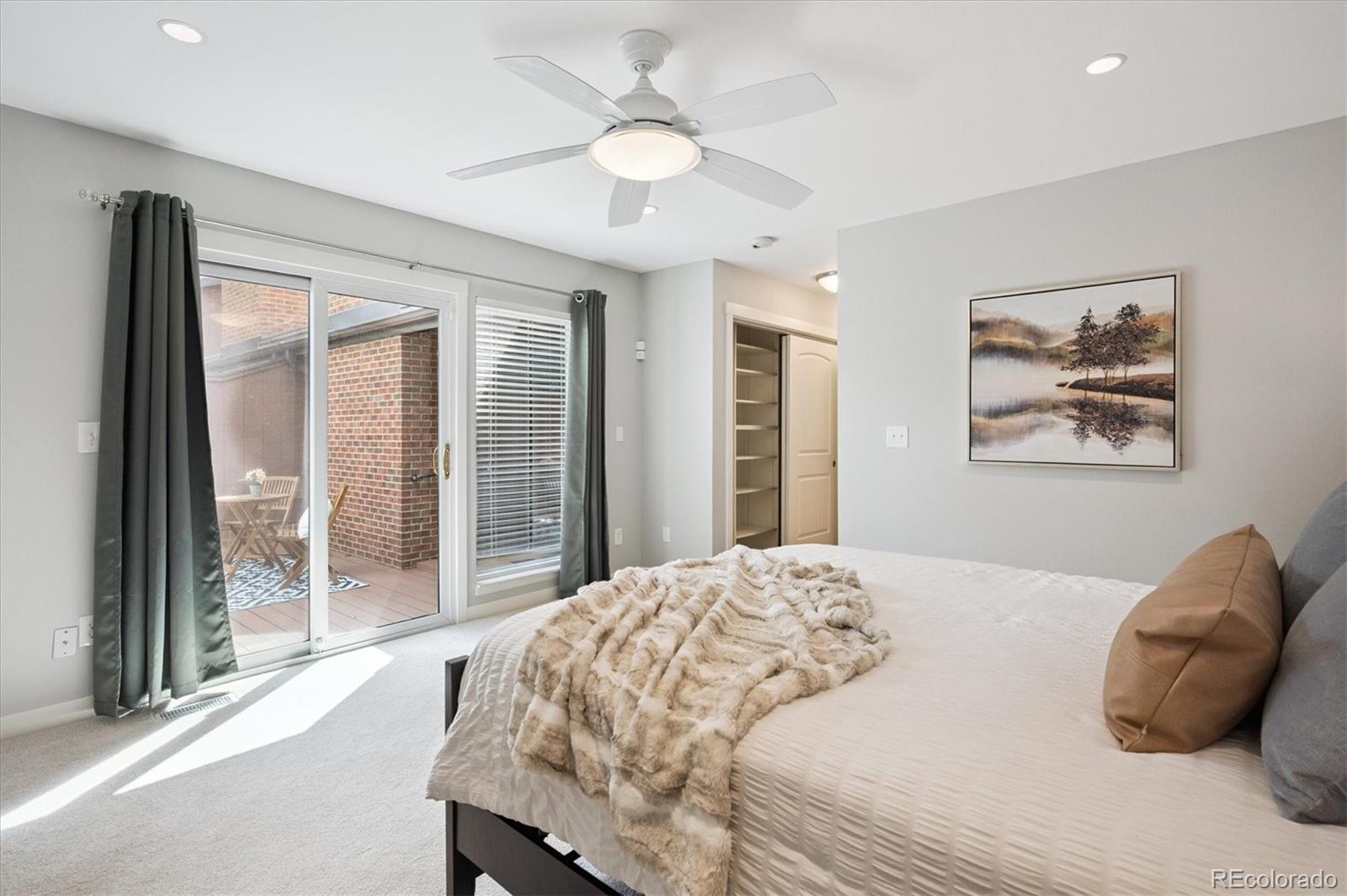 6325 W Mansfield Avenue Unit: 220