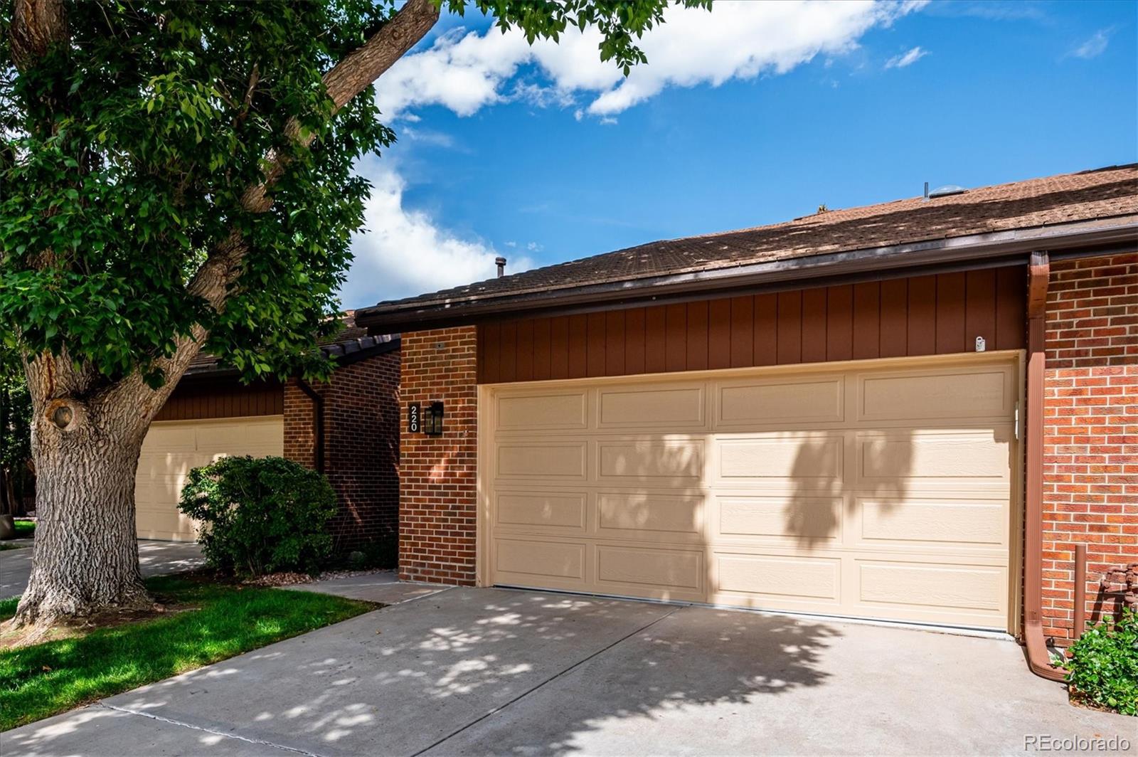 6325 W Mansfield Avenue Unit: 220