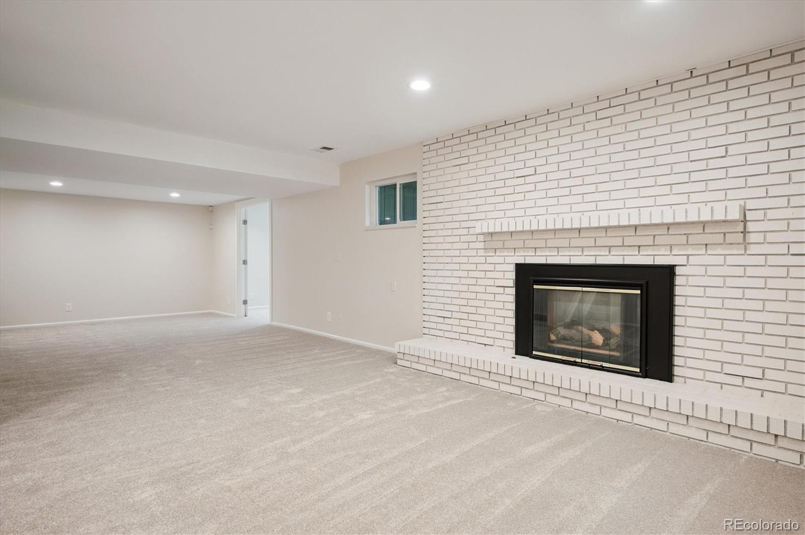 6325 W Mansfield Avenue Unit: 220