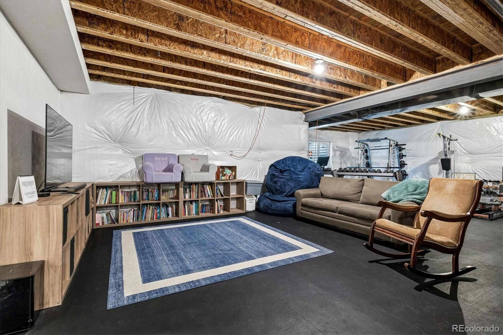 9555 Williamsburg Street