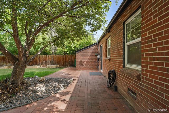 1111 Kearney Street