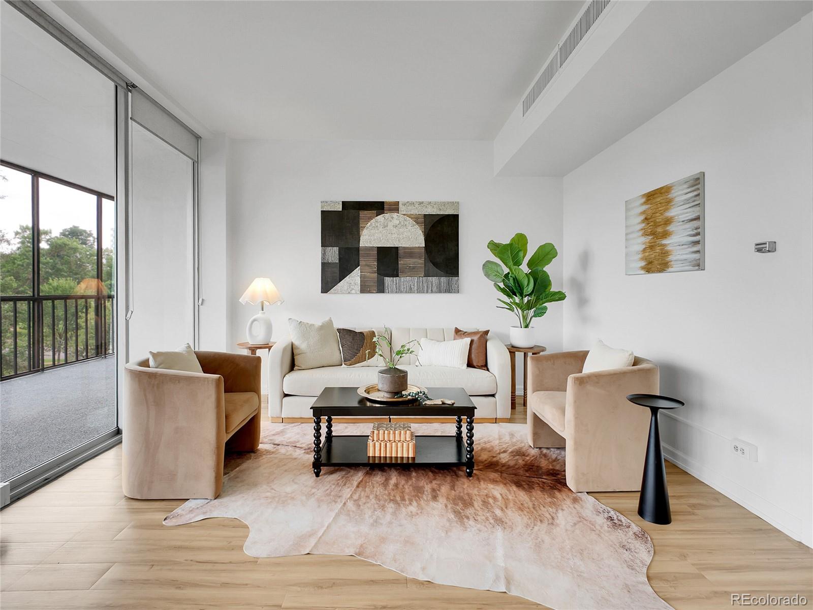 1201 N Williams Street Unit: 2B