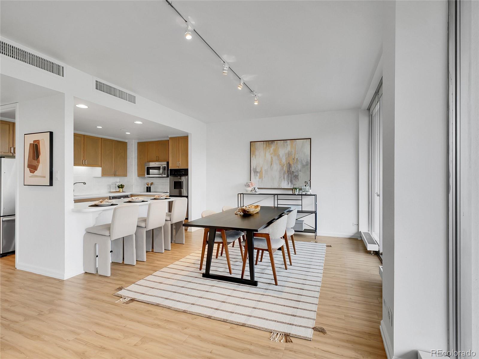 1201 N Williams Street Unit: 2B