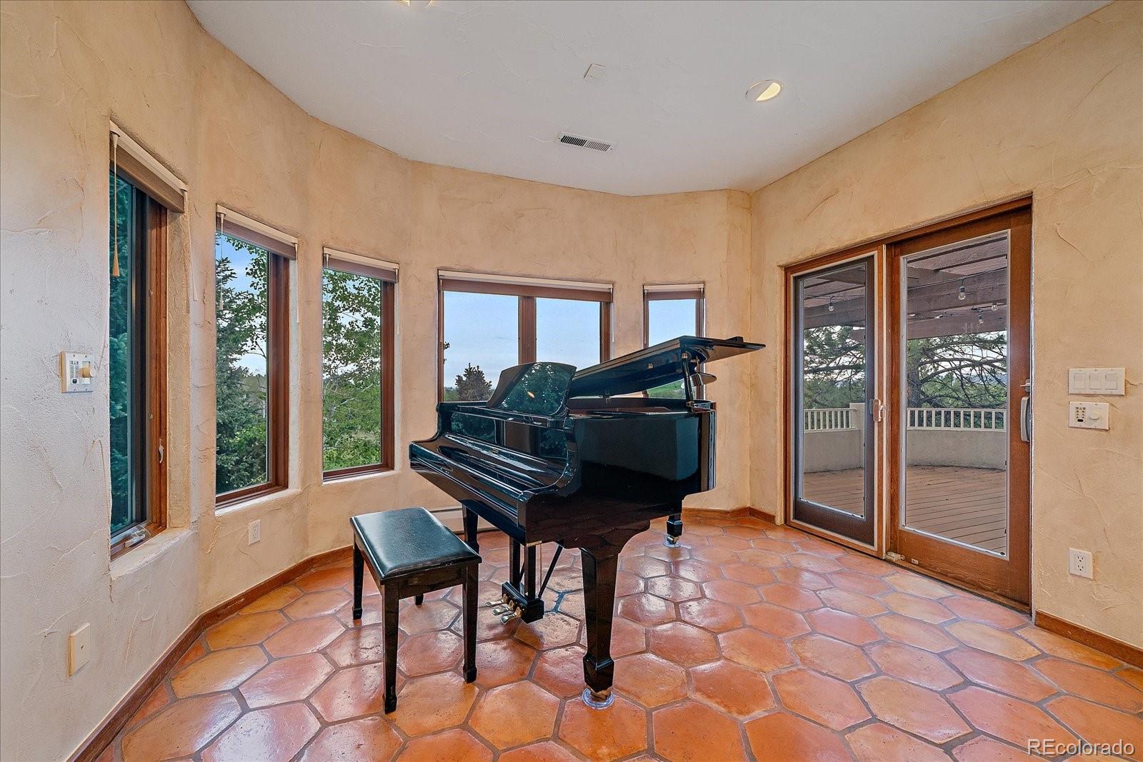 7022 Secrest Court