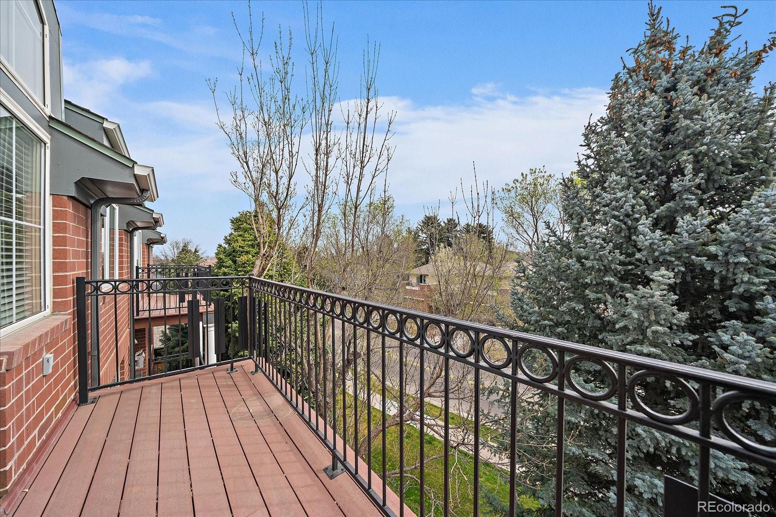 300 Hudson Street Unit: 302