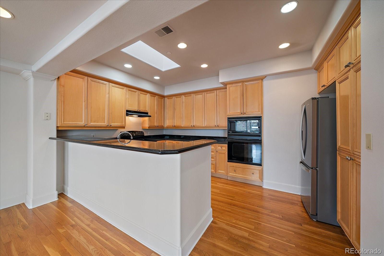 300 Hudson Street Unit: 302