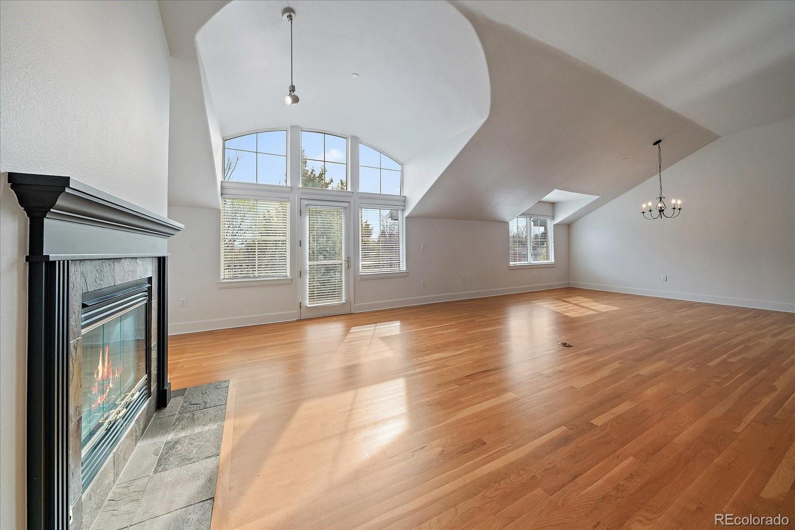 300 Hudson Street Unit: 302