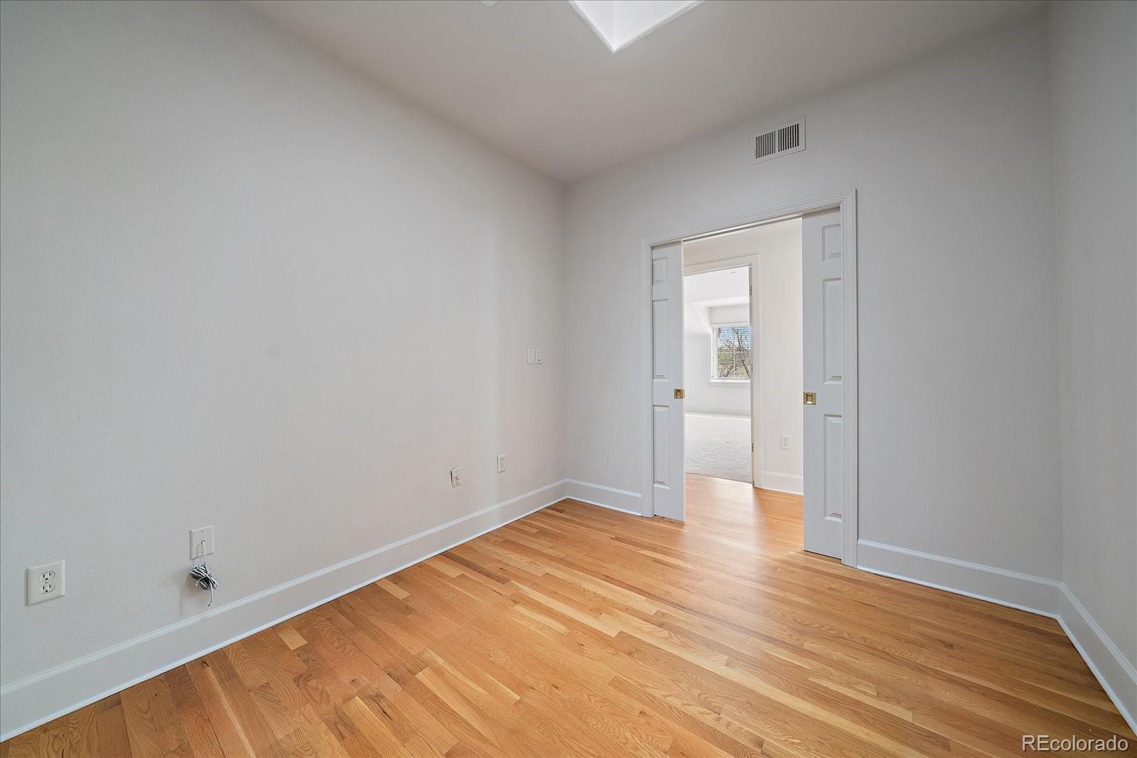 300 Hudson Street Unit: 302