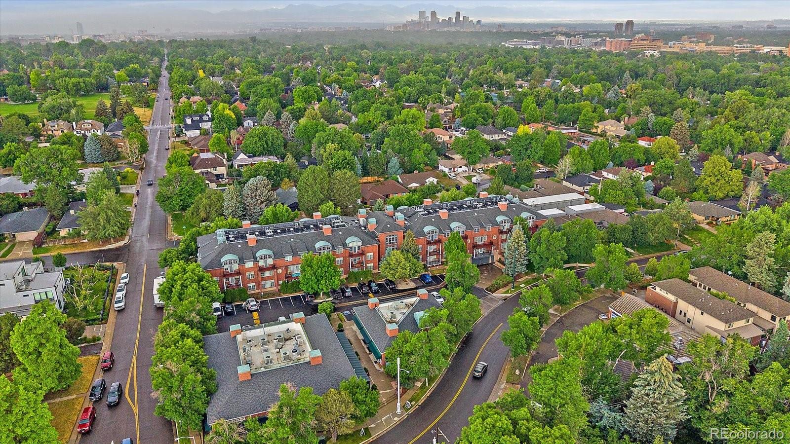 300 Hudson Street Unit: 302