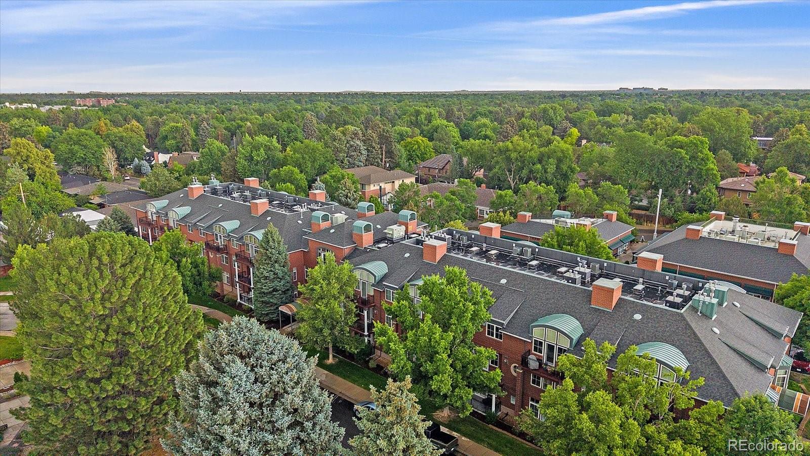 300 Hudson Street Unit: 302