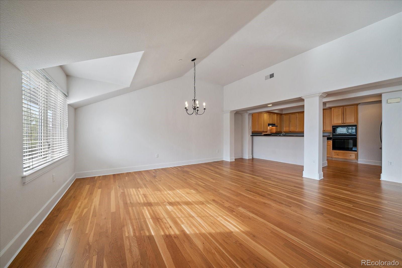 300 Hudson Street Unit: 302