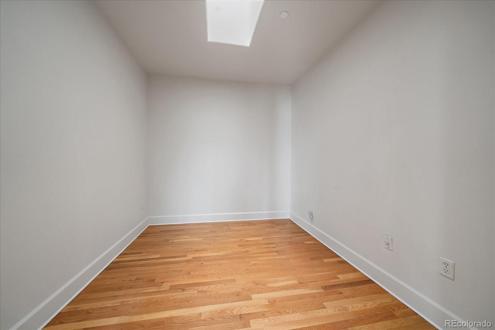 300 Hudson Street Unit: 302