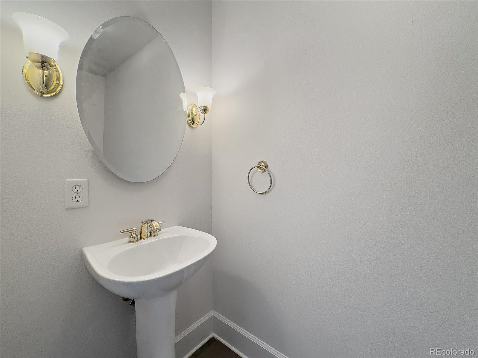 300 Hudson Street Unit: 302