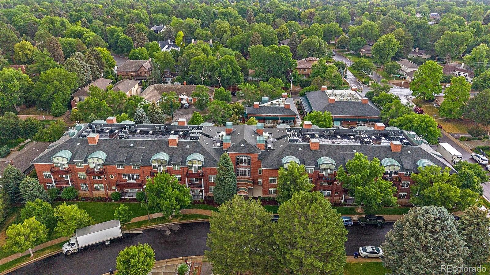 300 Hudson Street Unit: 302