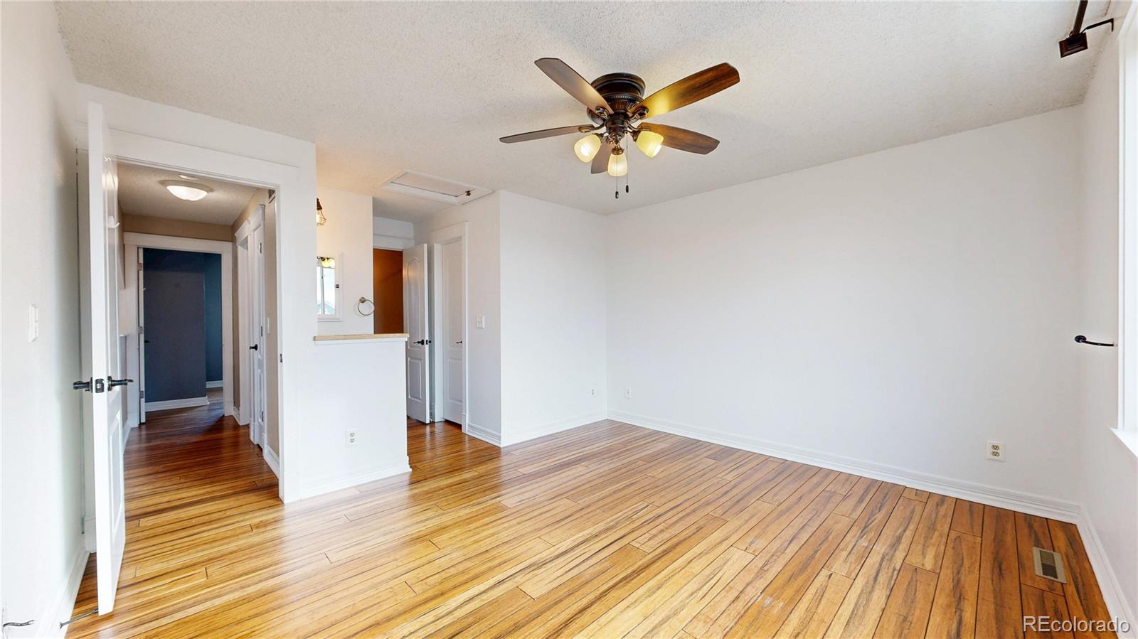 8656 Bluegrass Circle