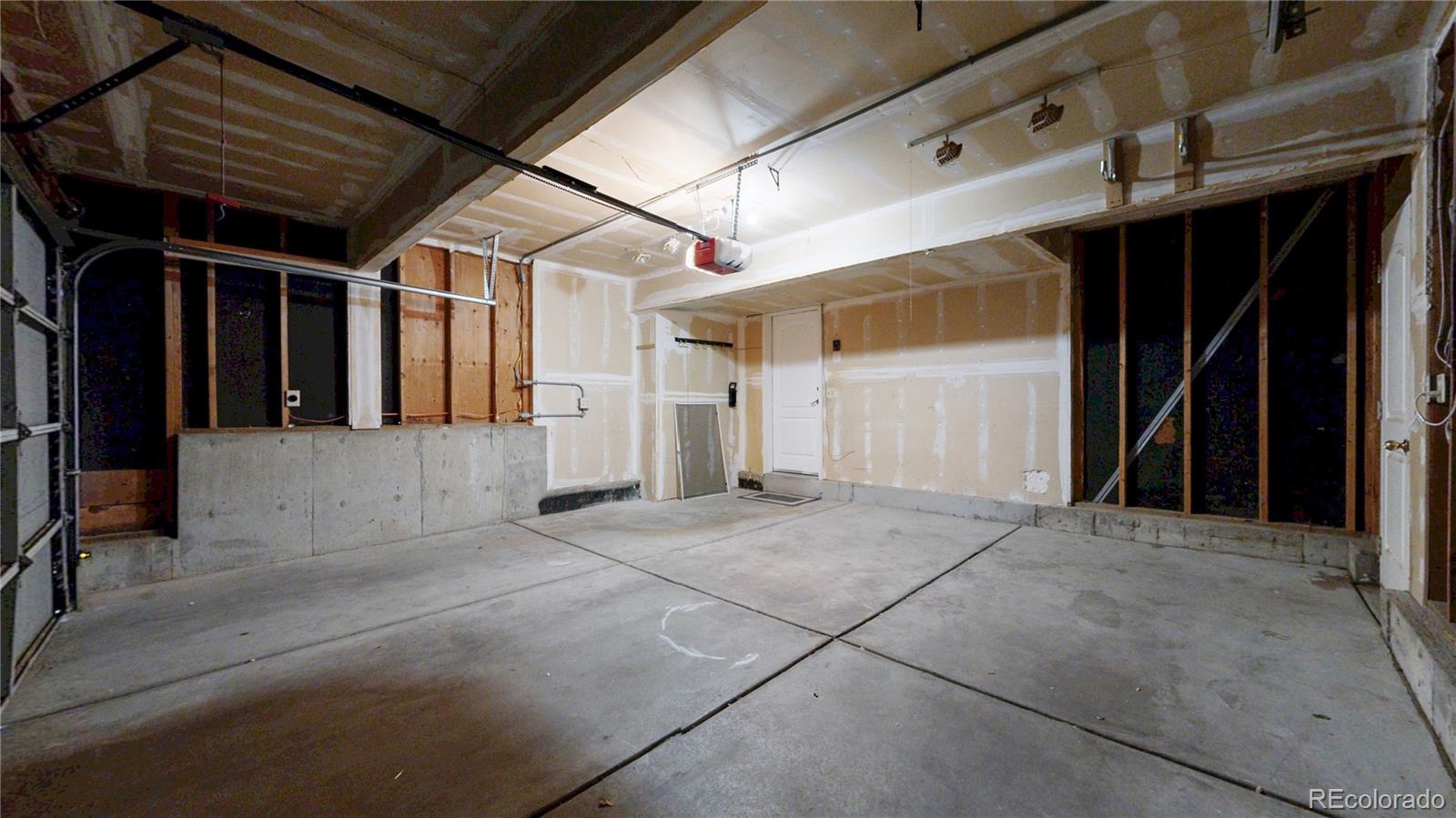 8656 Bluegrass Circle