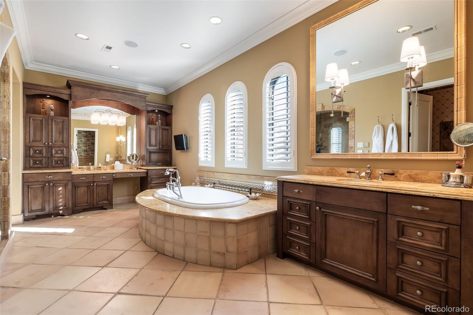 100 S University Boulevard Unit: 8